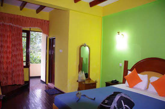 Slightly Chilled Hotel Nallathanniya Bagian luar foto