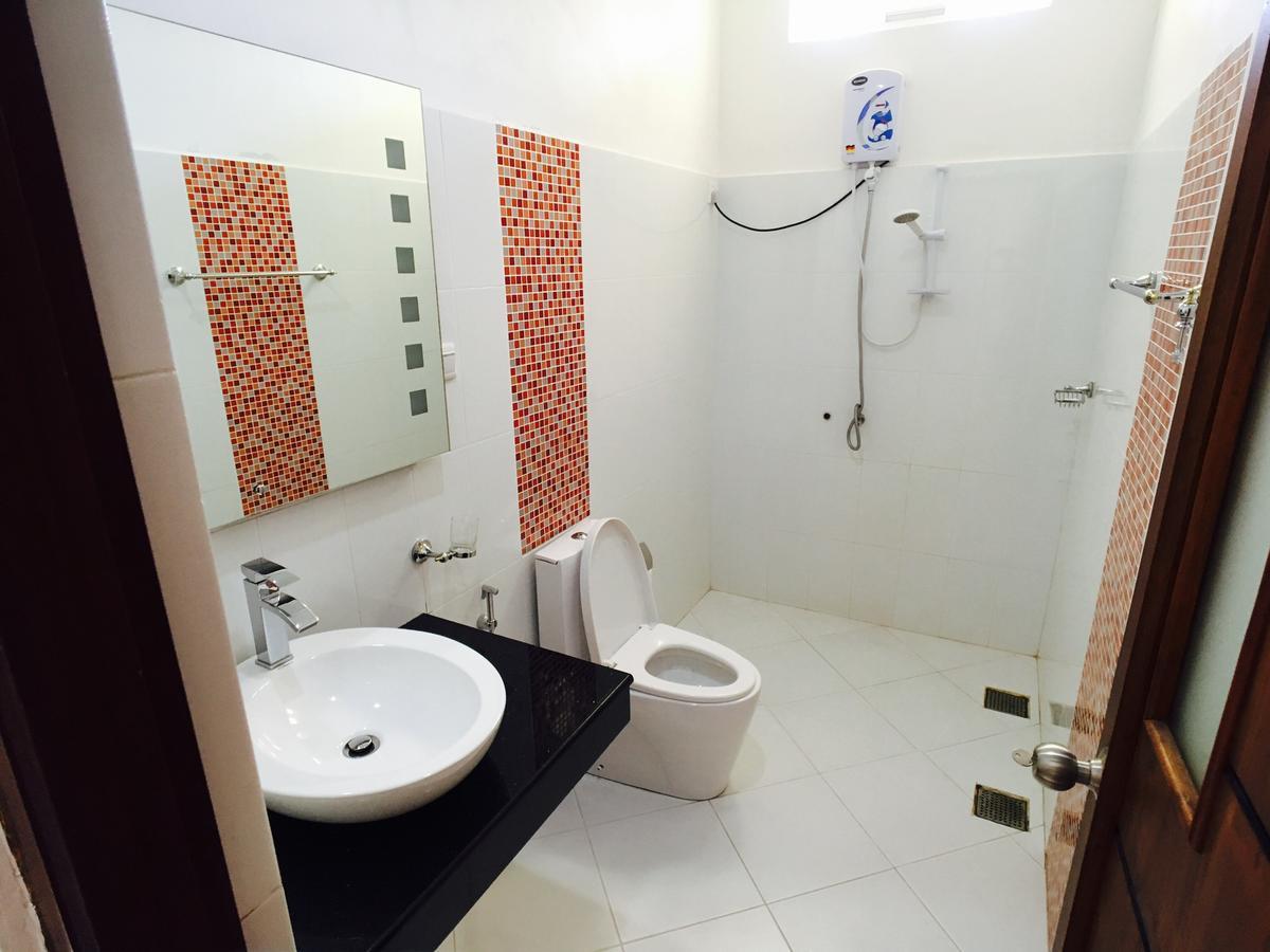 Slightly Chilled Hotel Nallathanniya Bagian luar foto