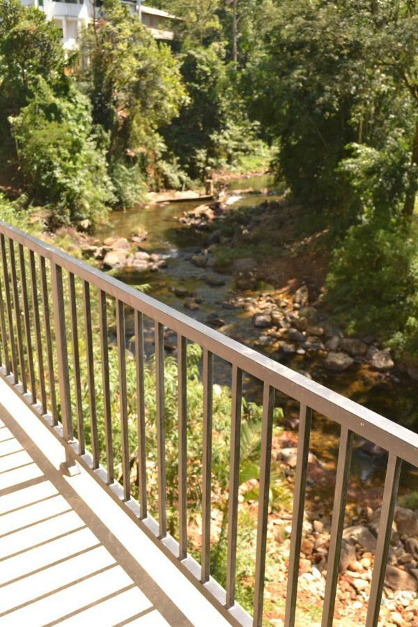 Slightly Chilled Hotel Nallathanniya Bagian luar foto